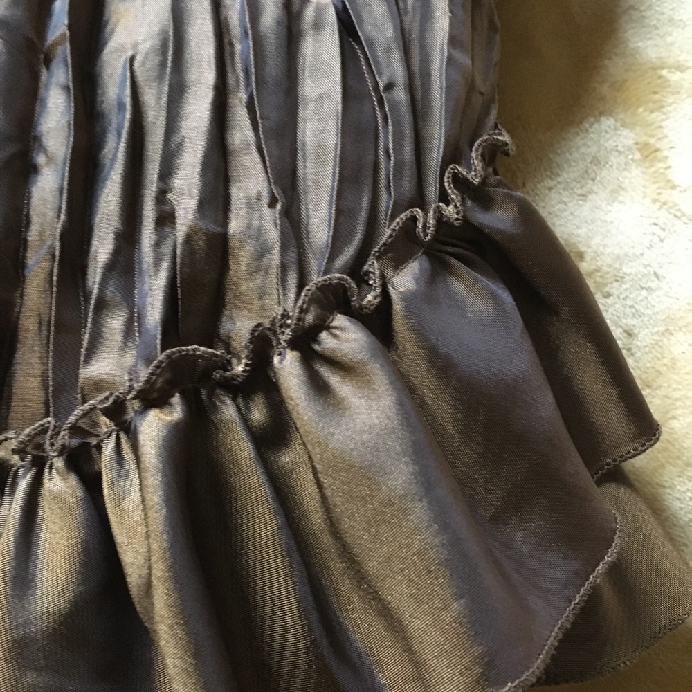 Romantic Ruffled Top - Picture 7 of 10